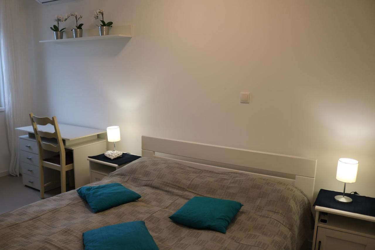 Apartment D&E Punat - Free Parking And Wi-Fi Eksteriør billede